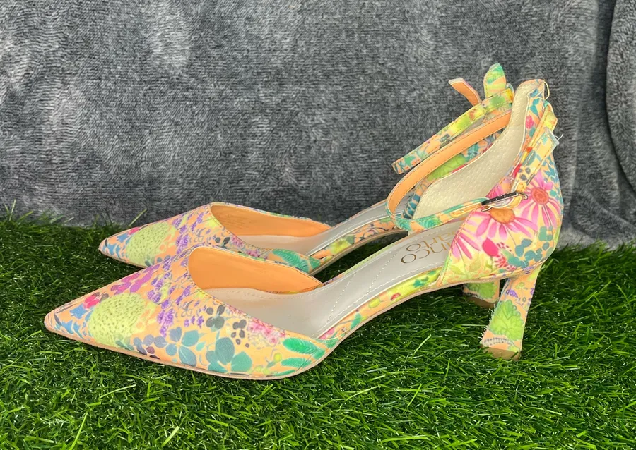 Franco Sarto Women’s Floral Pointed Toe Ankle Strap Heels Size US 6