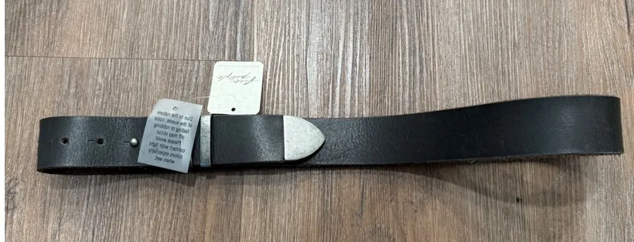 Womens Western Style Belt Medium/Large Black Buff Leather Silver Tone Buckle