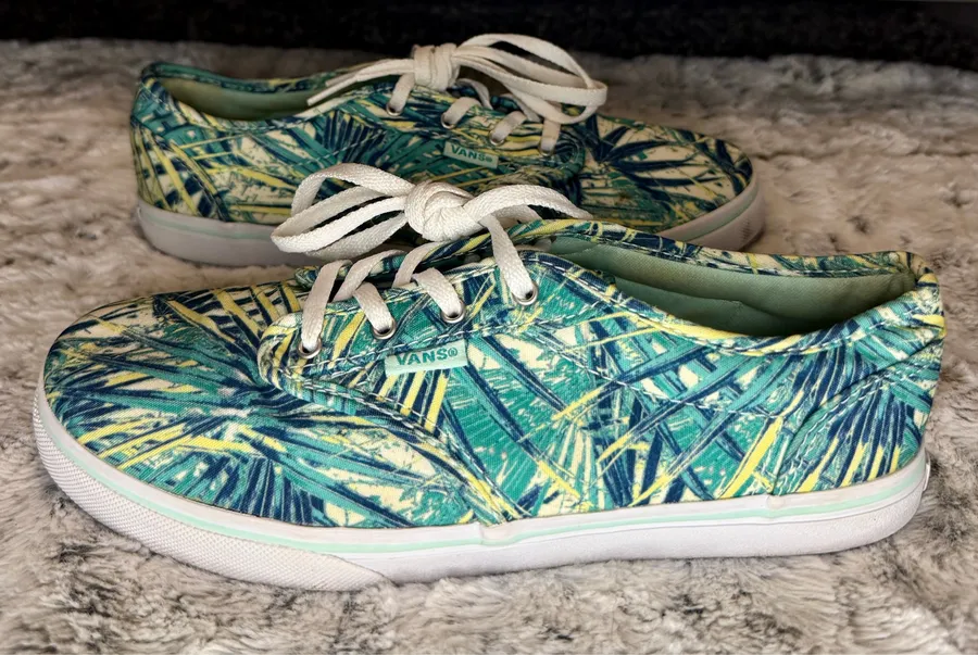 Vans Missy Green Tropical Print Low Top Sneakers | Women’s Size 4.5