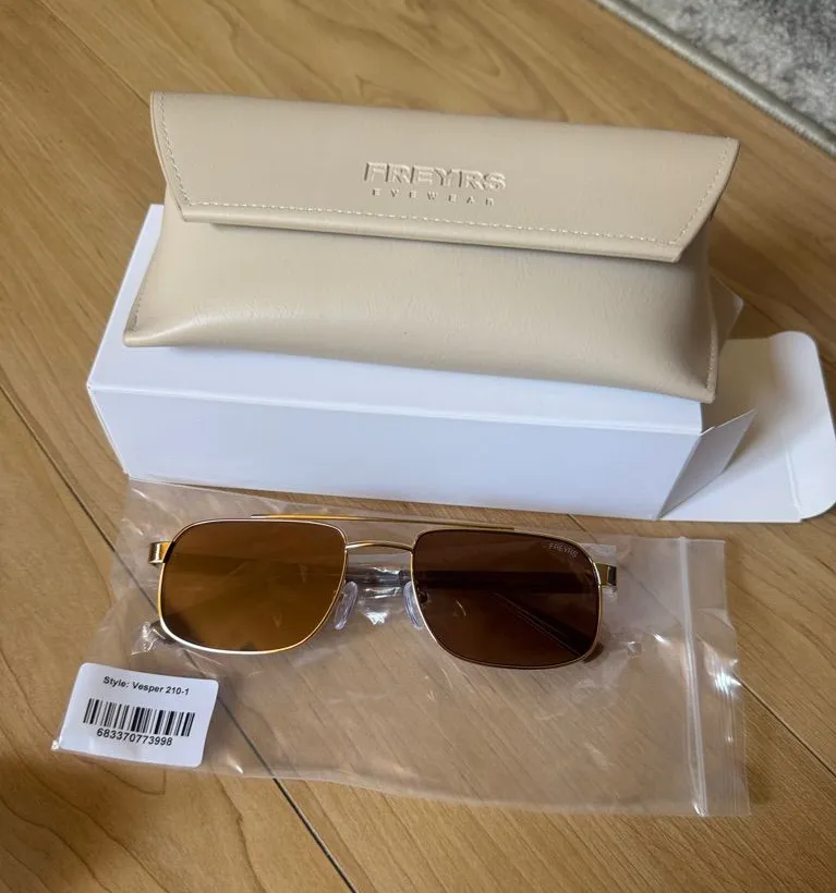 Freyrs Vesper Sunglasses Gold