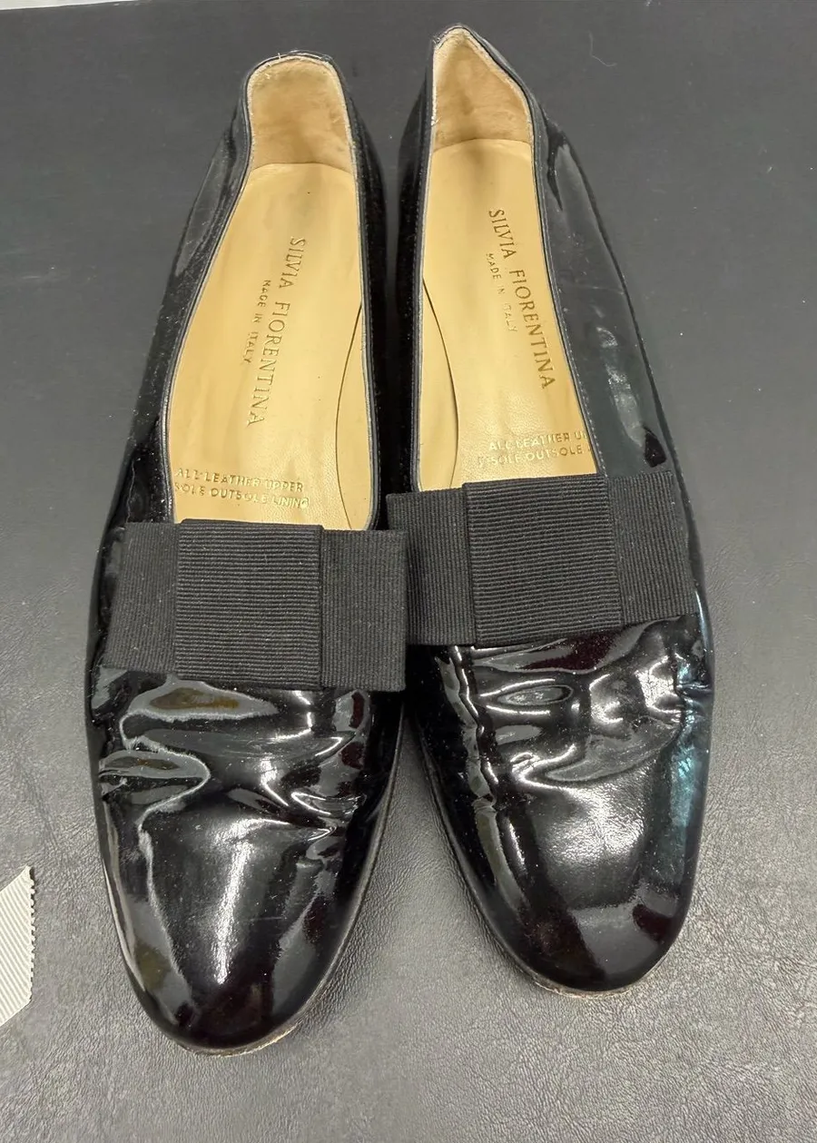 Silvia Fiorentina Patent Leather Bow Loafers Size 8.5 Black