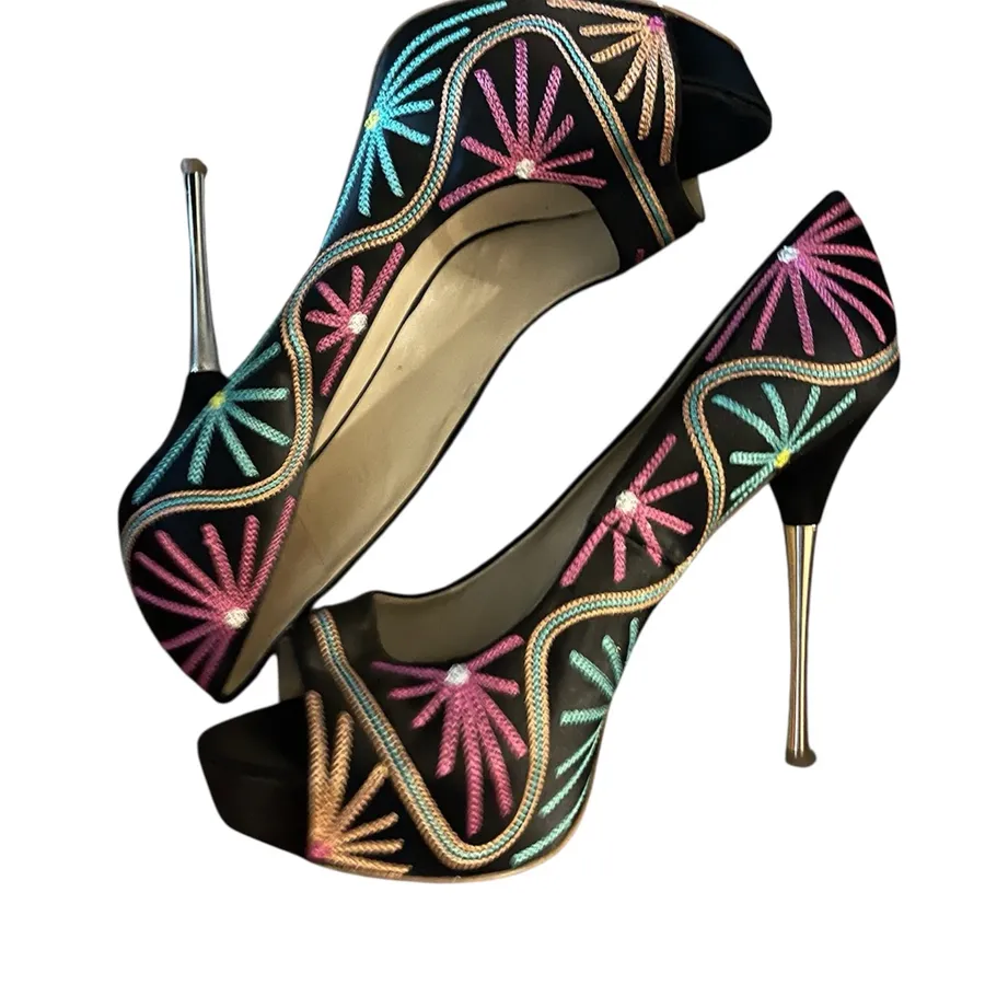 INC International Concepts Black and Pink Art Deco Heels Size 9.5