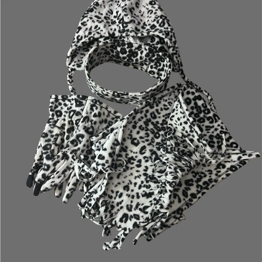 Stylish Leopard Print Women's Glove and Scarf Set #505 Black