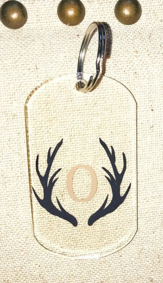 O monogrammed deer antler keychain