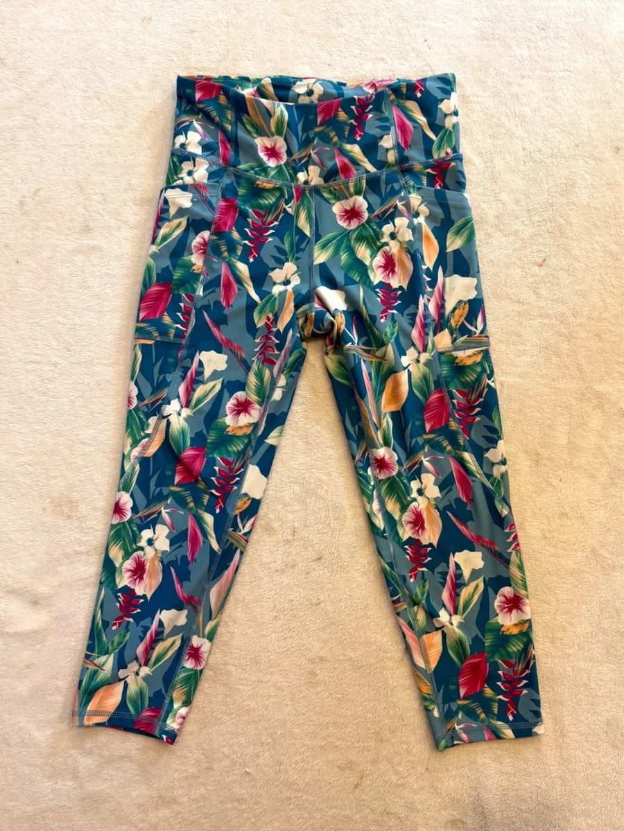 Marika Womens Tropical Floral High Waisted Crop Leggings Teal Pink Large Pocket Blue