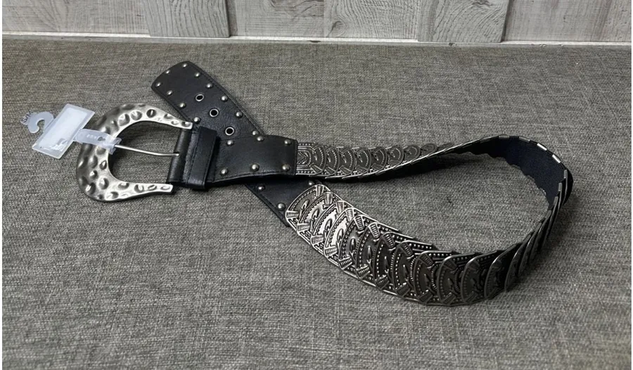 Western Style Black Belt w/ Silver Studded Details & Embossed Hardware Women S/M