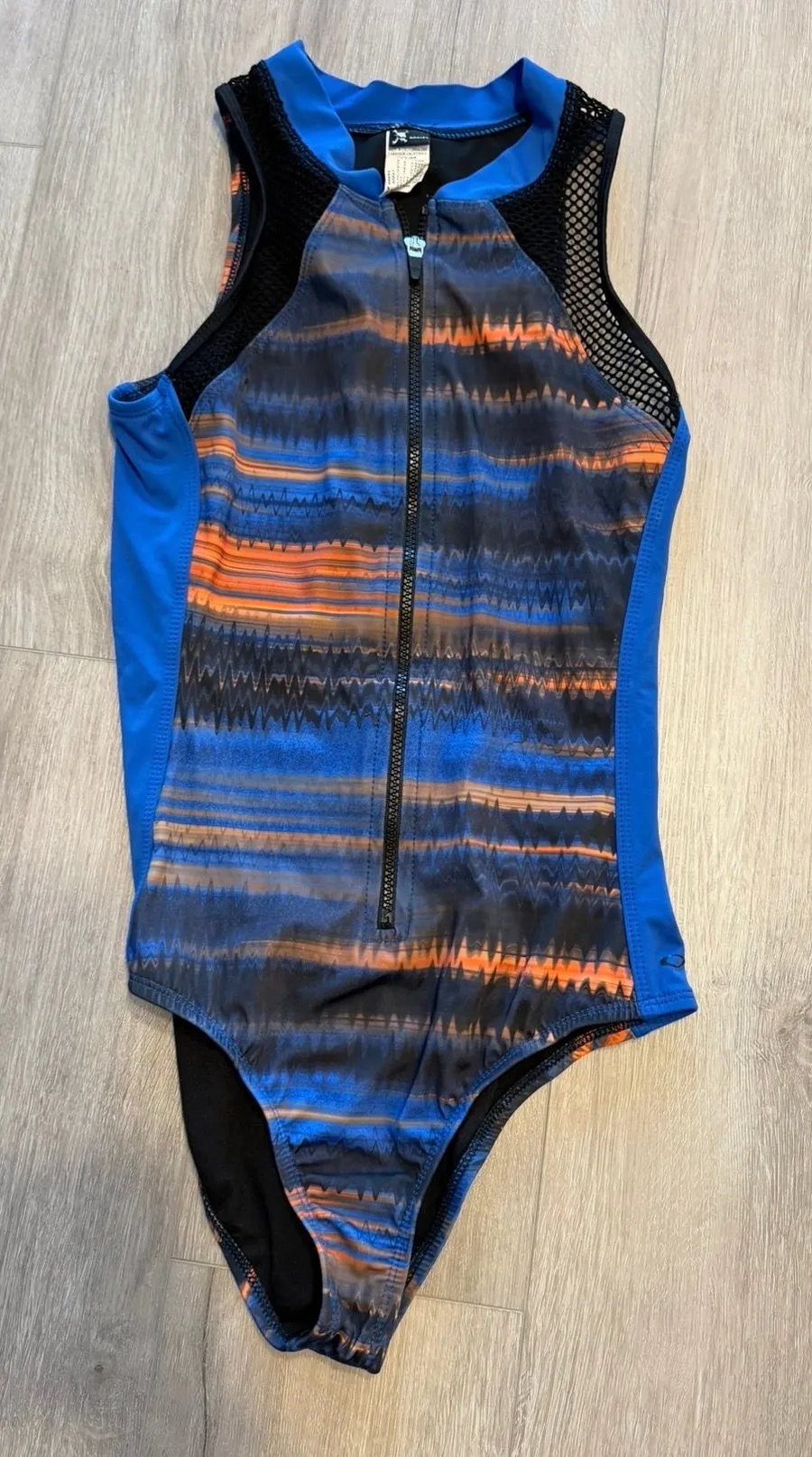 Oakley Women’s Sleeveless One-Piece Swimsuit Rash Guard Size Small - Good Condition