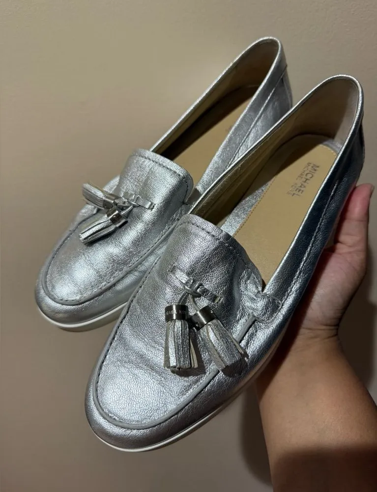 Michael Kors Loafers Size 9 Leather Silver Metallic Callahan Moccasins U