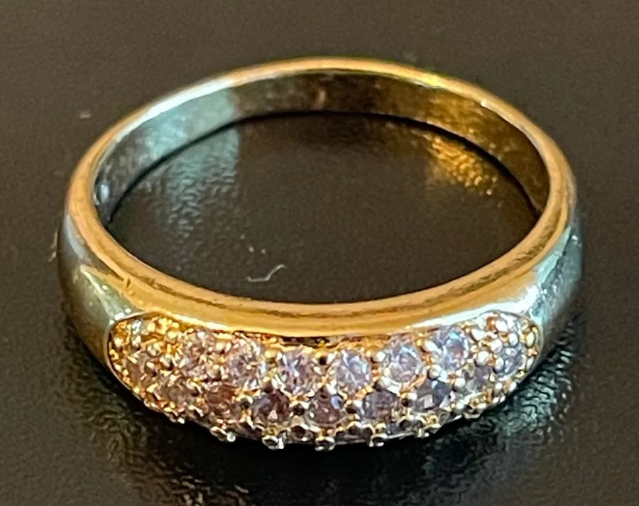 Cute Austrian crystal 18k gold plated ring