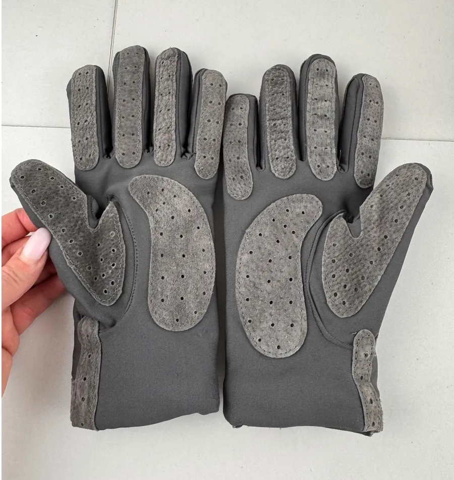 Mens Womens Thinsulate Gloves Winter Thermal Insulation Touchscreen Size One Gray