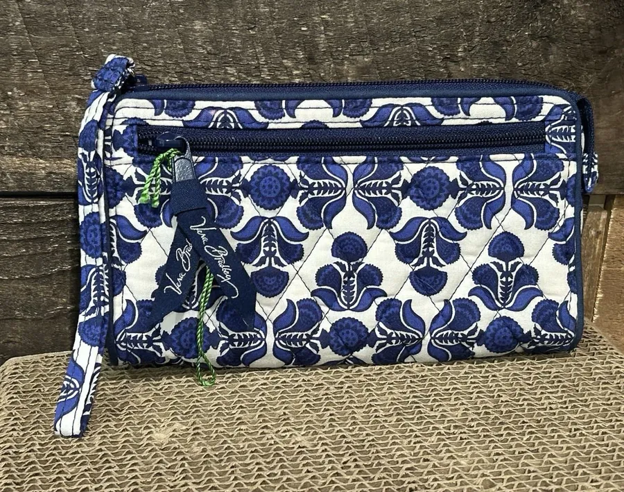VERA BRADLEY, COBALT TILE Wristlet Wallet Wonderful for Vacation Lightweight.