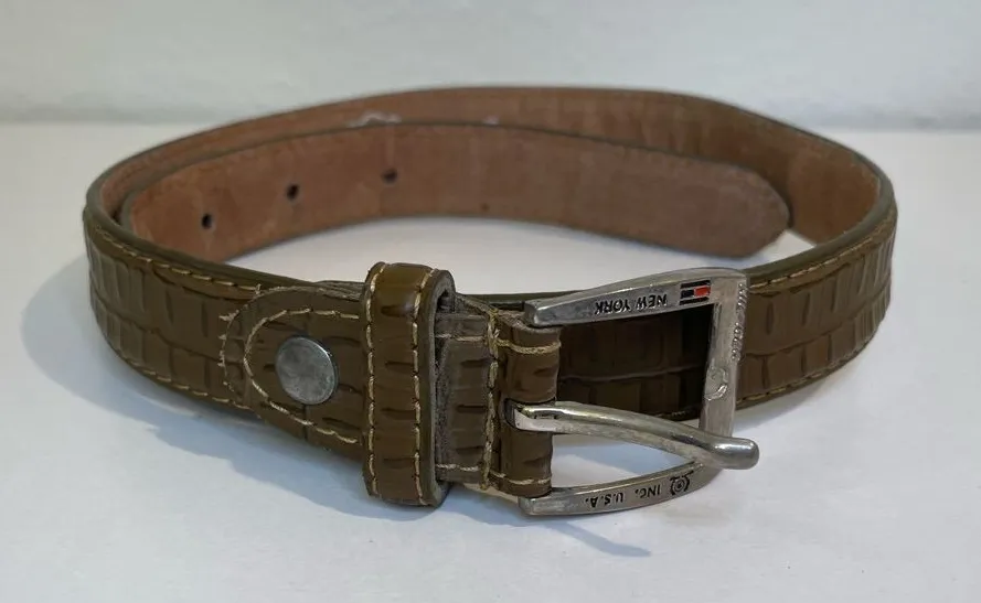 Vintage Tommy Hilfiger Square Buckle Croco-Print Leather Belt Size XS (24”)
