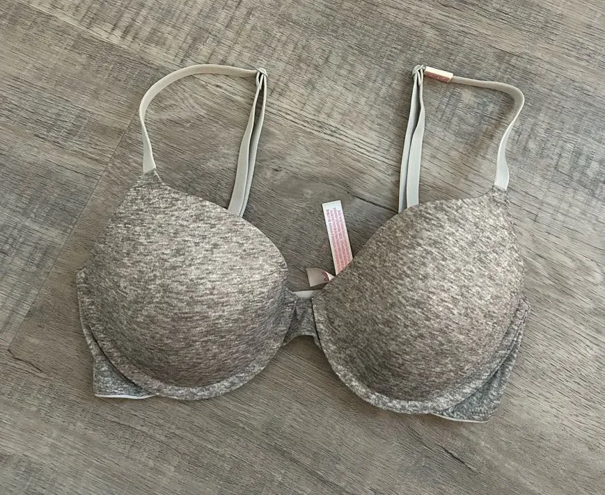 NWT Victoria's Secret PINK Wear Everywhere Lightly Lined T-Shirt Bra 34C Gray