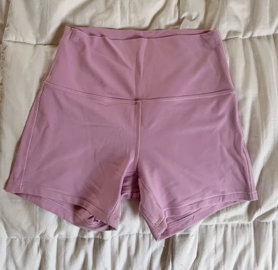 Lululemon Align No Line High-Rise Shorts 4” Pink Pearl Size 4