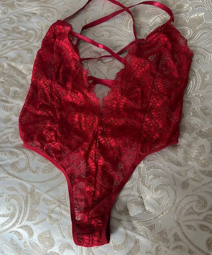 Elegant Red Lace Bodysuit Size XL