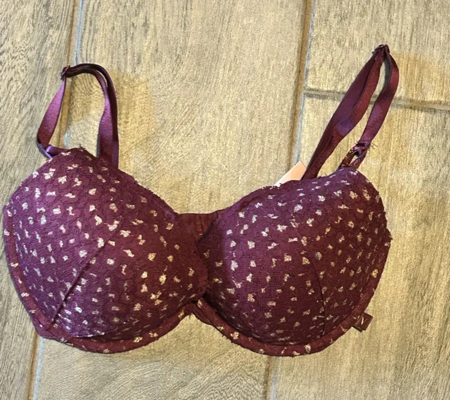Victoria's Secret purple push up bra with gold print - size 32DD
