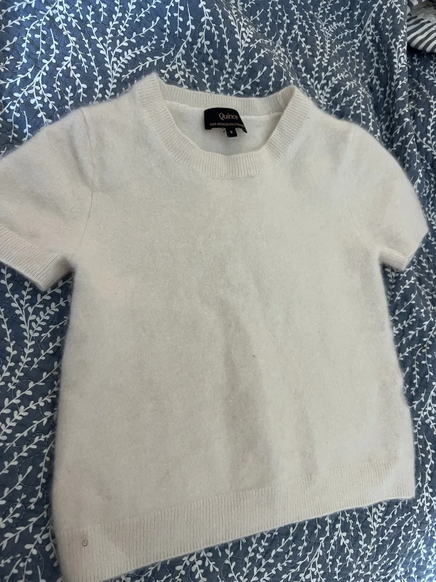 Quince 100% Cashmere Short Sleeve Sweater Ivory Crew Neck Slim Fit S FITS XXS