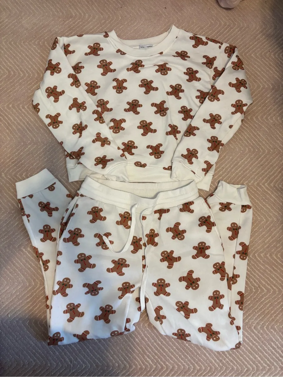 Better Together White Gingerbread Print Pajama Set Size M