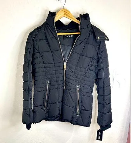 Guess Women’s Medium Black Quilted Puffer Jacket Warm Stylish Hooded Winter Coat