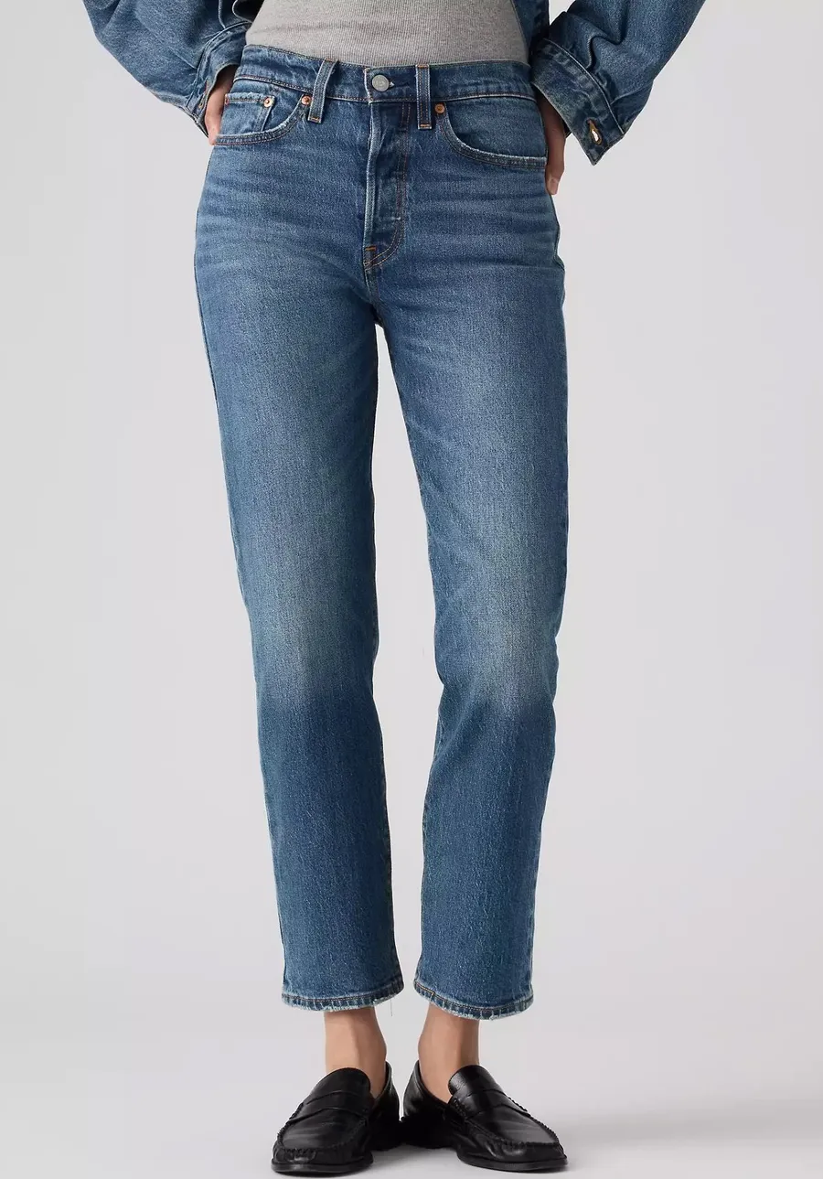 Levi’s Women’s Wedgie Straight Jeans