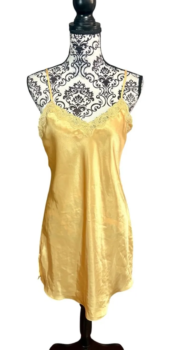 KATHRYN Vintage Yellow Lace