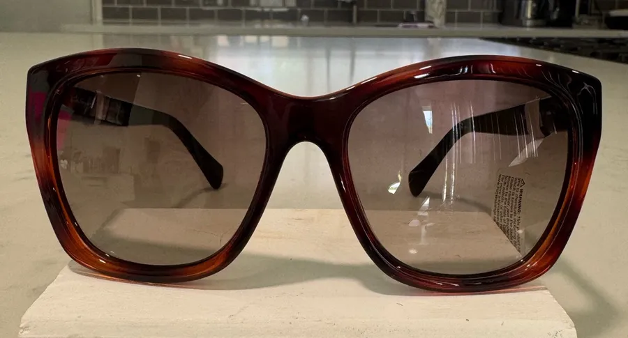 SALVATORE FERRAGAMO brown cat eye sunglasses 🦋