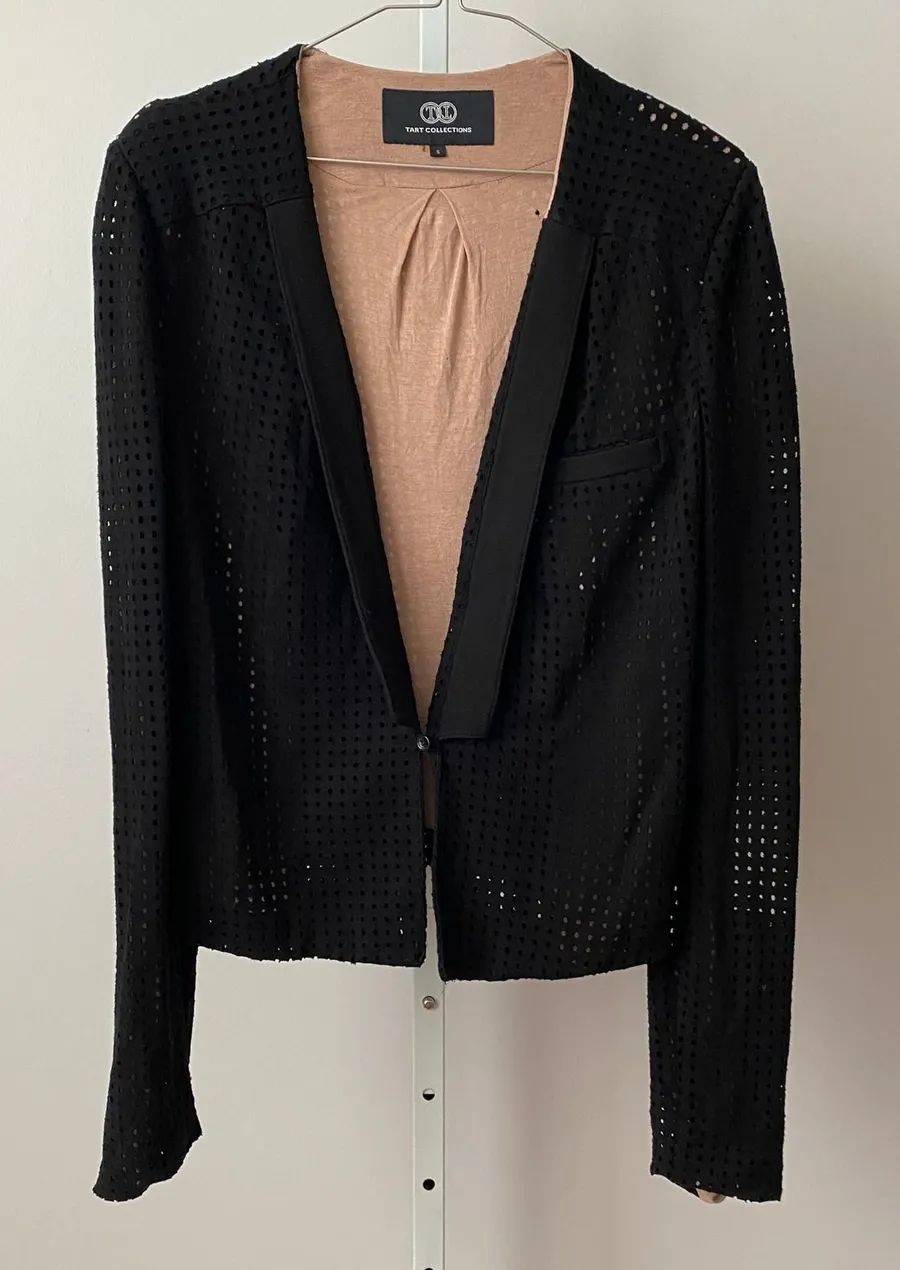 TART COLLECTIONS sz S Black Laser Cut Blazer Jacket Career Office Siren Black