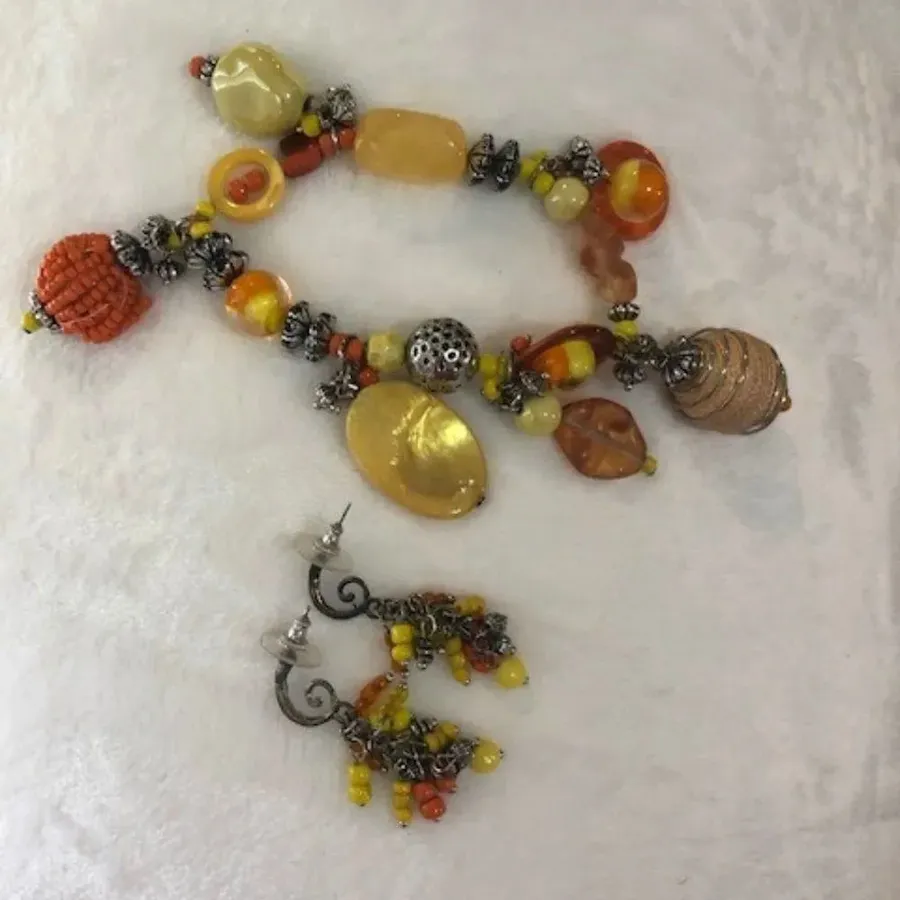 Set yellow beaded bracelet & earrings Yellow