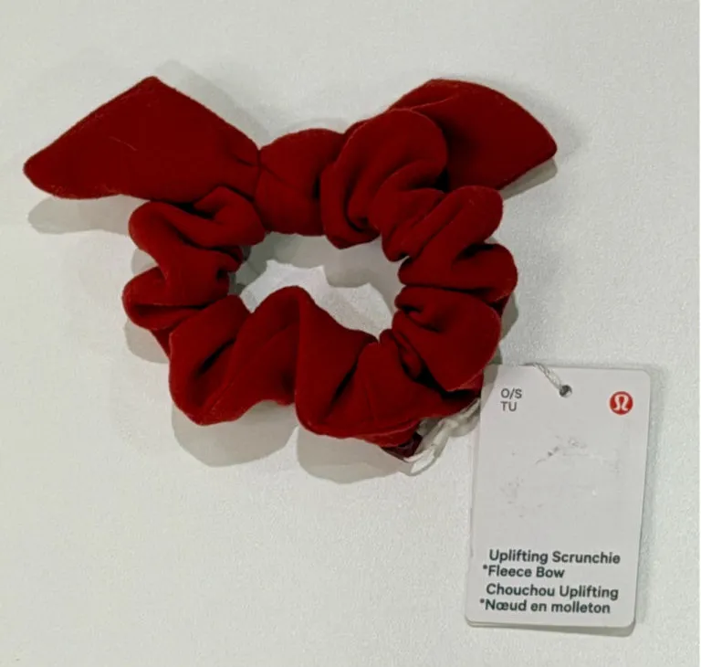 Lululemon Women’s O/S Uplifting Scrunchie Fleece Bow Red NWT b13