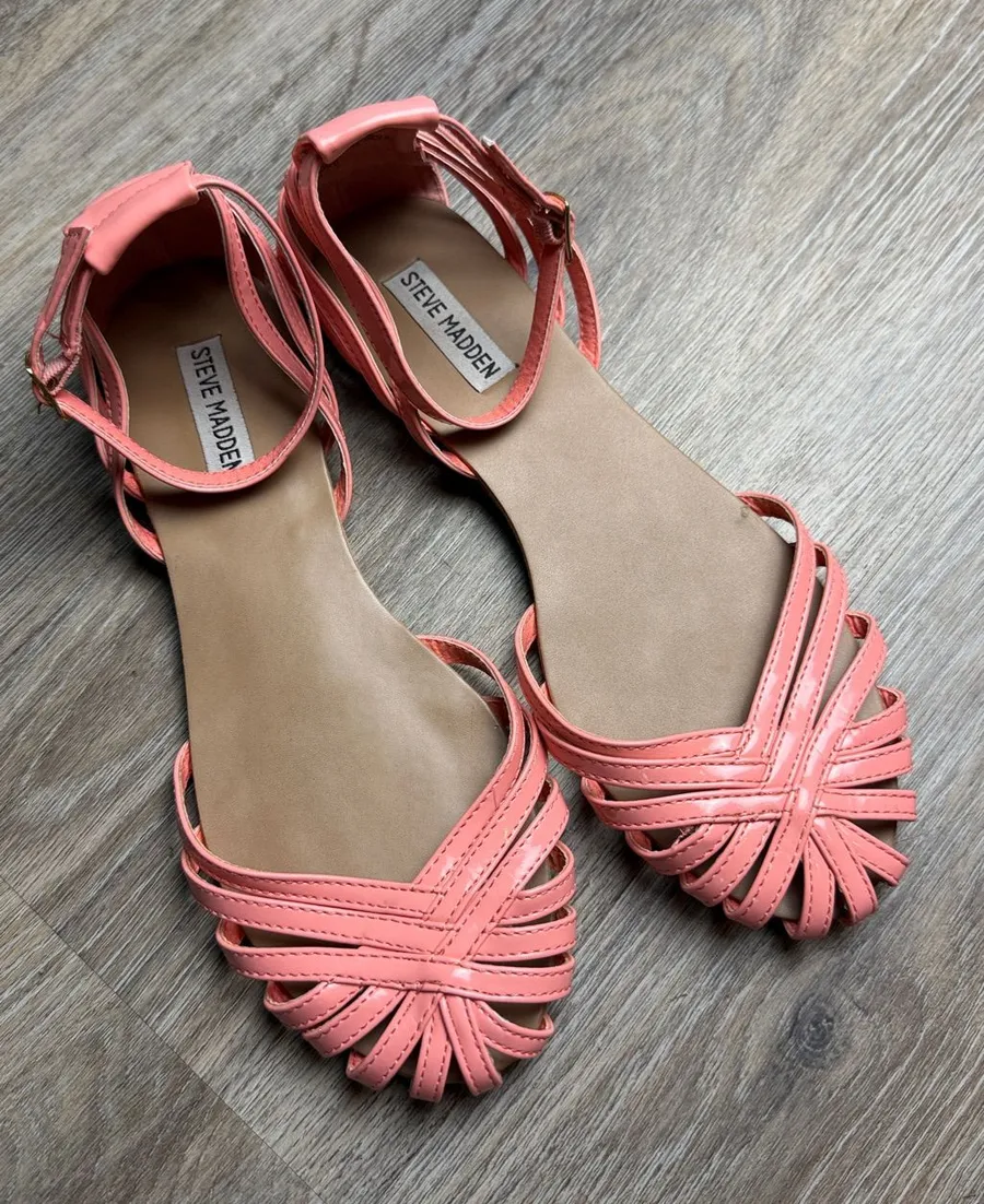 Steve Madden P-Trivol Coral Pink Huarache Flat Sandals Size 8M