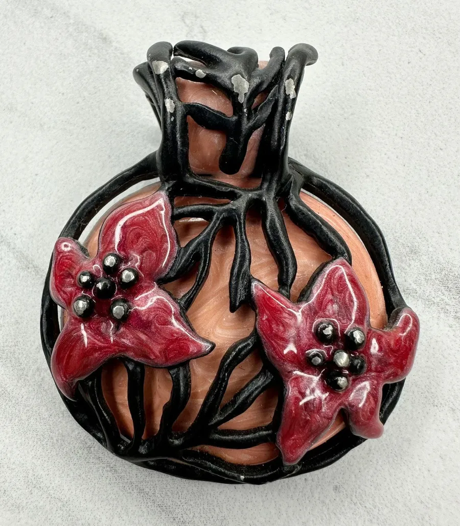 Chico's Vintage Floral Enamel Pendant ✨