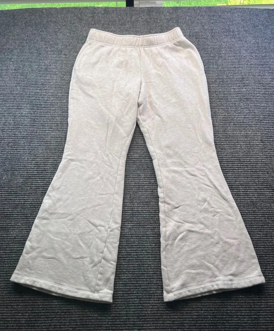 Wild Fable Oatmeal Heather Flare Leg Fleece Sweatpants Pockets Athleisure Small