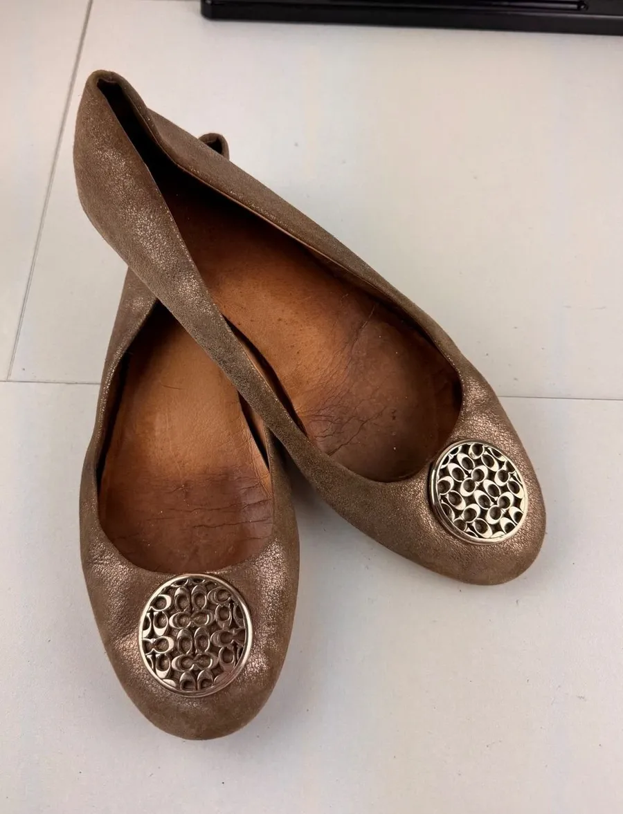 COACH Metallic Bronze Leather Ballet Flats With Circle Logo Accent Women Size 8