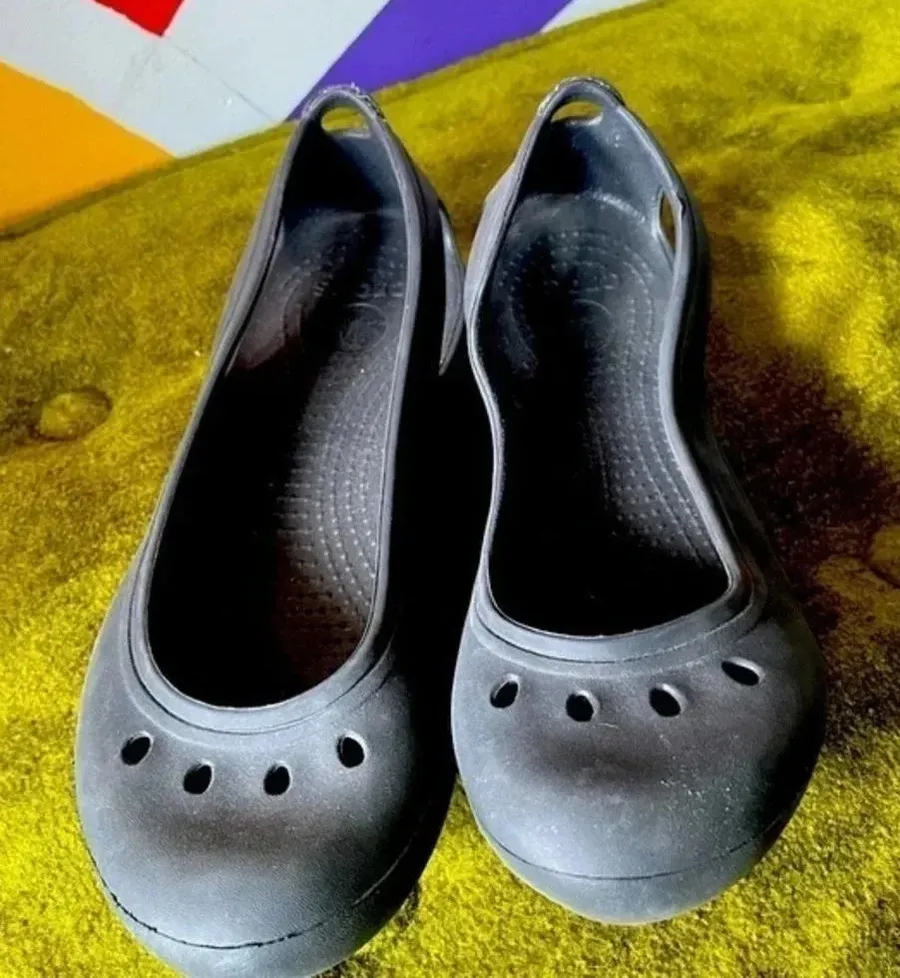 Crocs Malindi Ballet Shoe Black Size 7 EUC Flats
