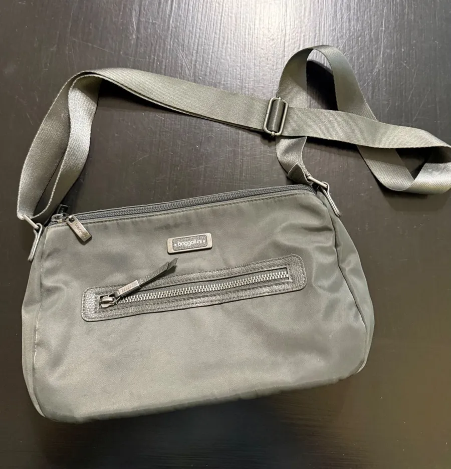 Baggallini Gray Nylon RFID Crossbody Bag Travel Shoulder Purse Charcoal