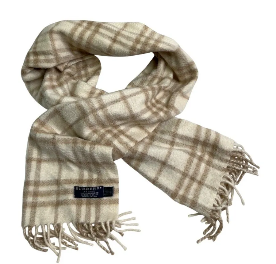 Burberry Novacheck Beige Cream Cashmere Knit Fringe Scarf