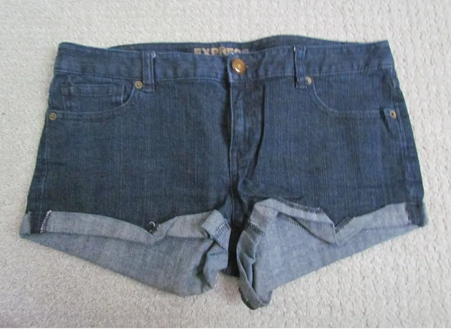 Express Denim Shorts Size 12 Dark Wash Cuffed Casual Stretch Summer