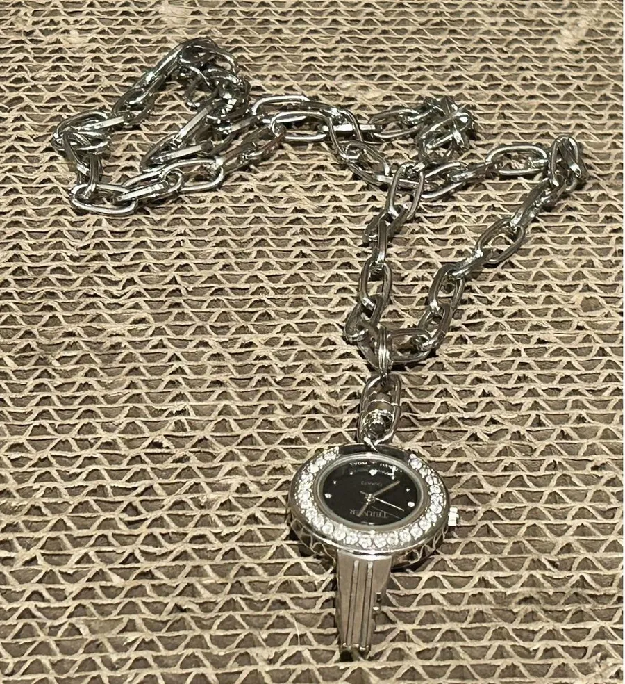 Bijoux Terner Key Watch Necklace Needs Battery