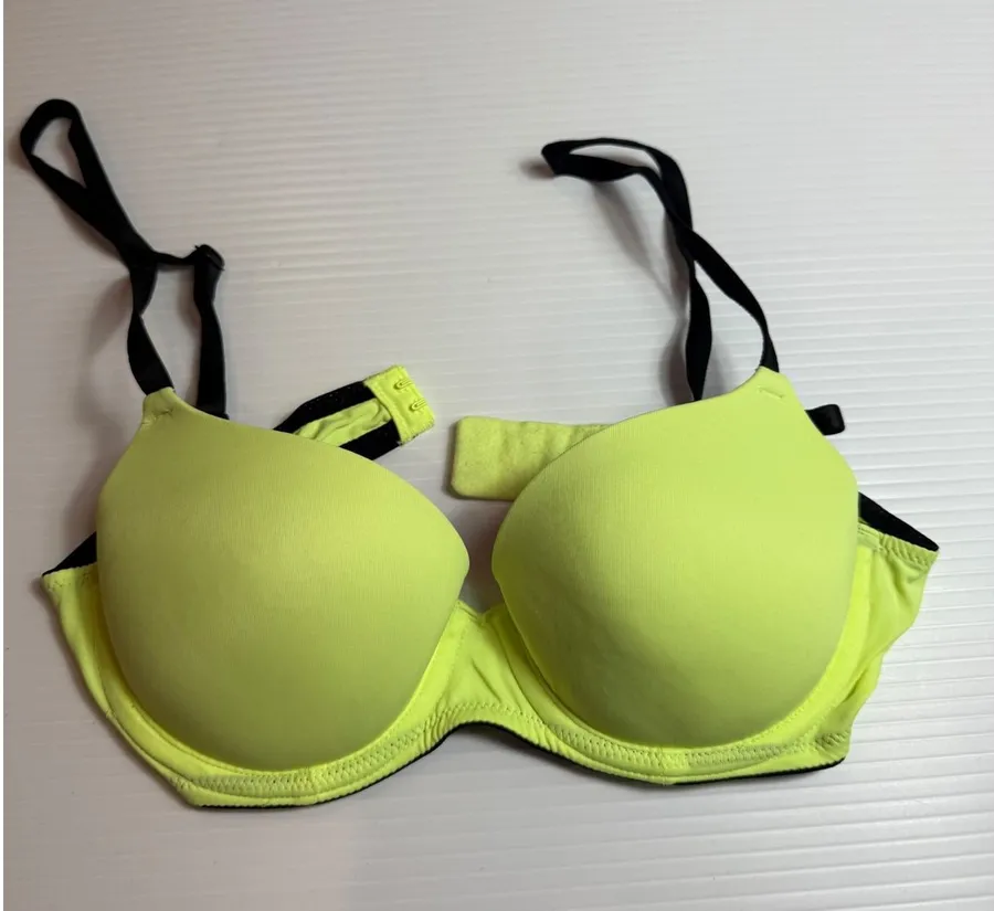 PINK Victoria's Secret Wear Everywhere Push Up Bra Neon Yellow Black Trim S