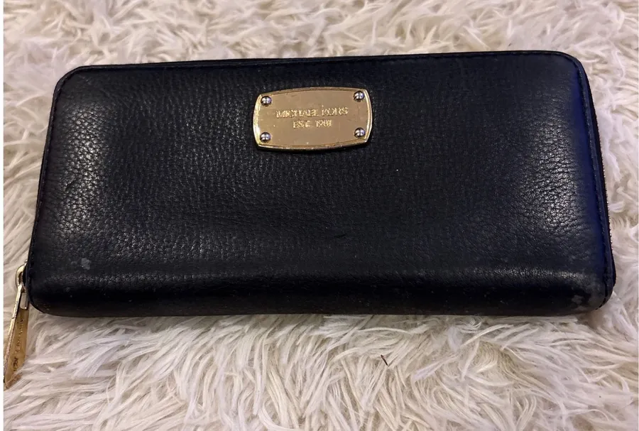 Michael Kors Black Leather Zip Around Continental Wallet Gold Tone Logo