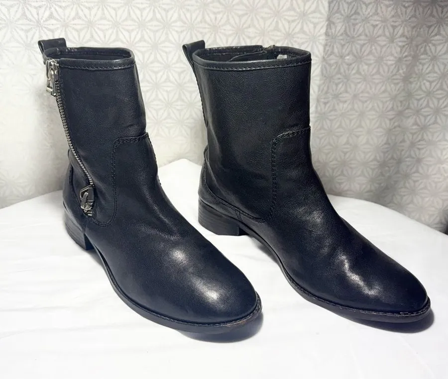 Antonio Melani Black Leather Ankle Boots Size 8.5 Side Zip