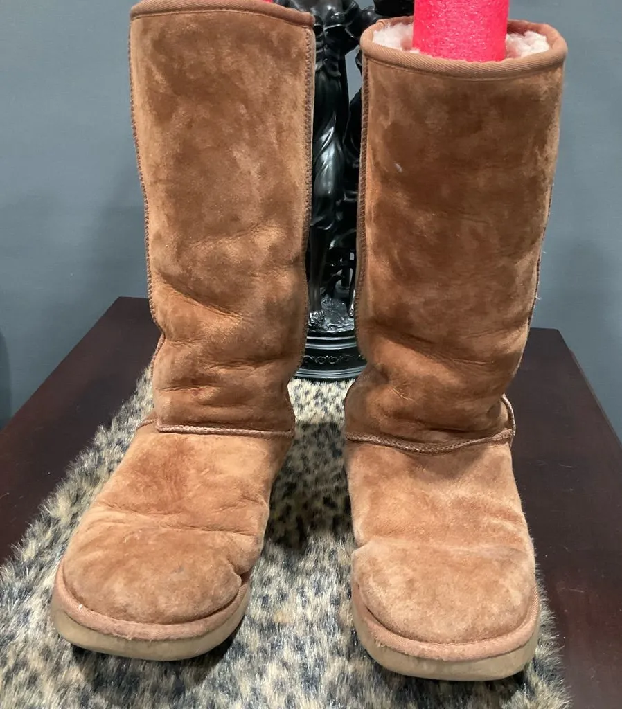 UGG CLASSIC TALL LEATHER BOOTS