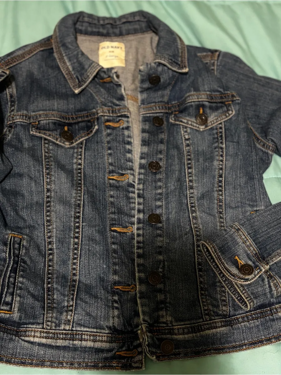 Old Navy white washed Blue Denim Jacket w/Contrast Stitching- XL