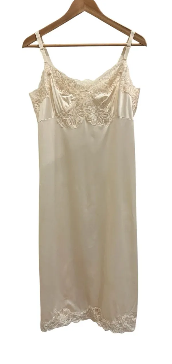 Vtg Shadowline Slip Cream Lace Retro Nylon Size Medium