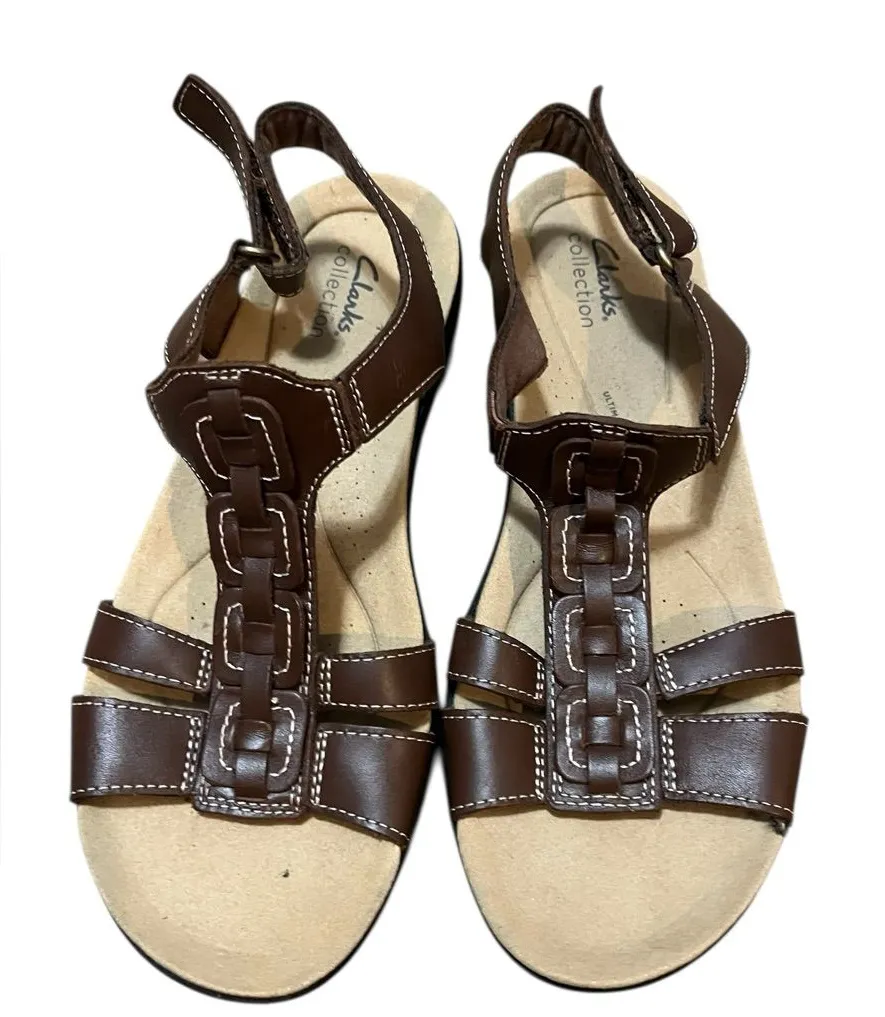 Clarks women's 8.5 M Brown T-Strap Sandals