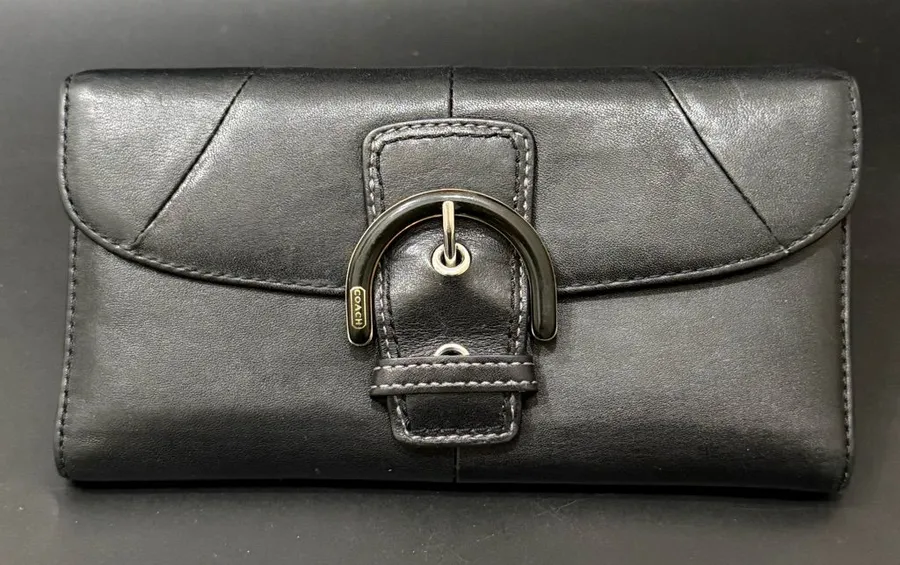 Vintage COACH Soho Black Leather Buckle
Trifold Wallet