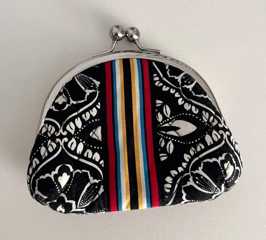 Vera Bradley double kiss coin purse