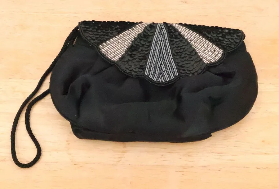 Vintage 90s Beaded Wristlet Clutch Bag Womens Black Sequin Art Deco Evening Fan