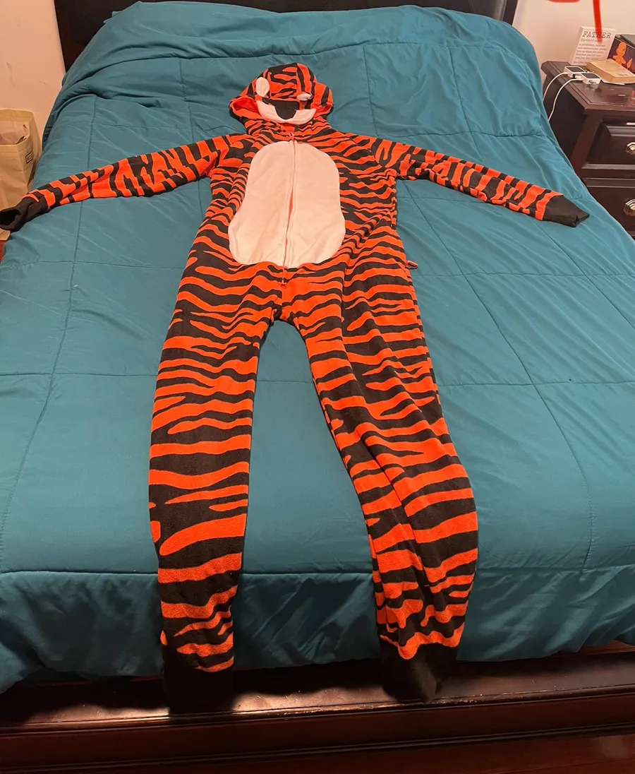 Adult tipsy elves tiger costume XL