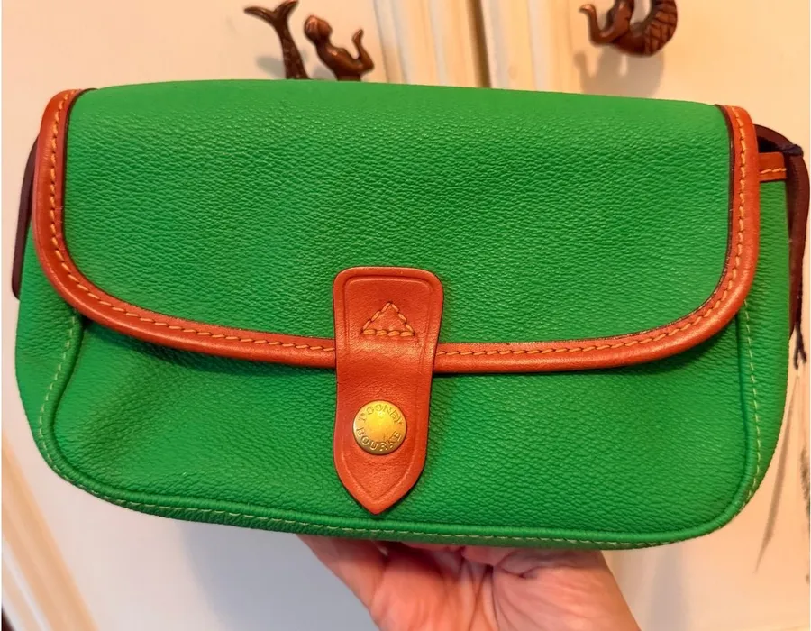 Dooney & Bourke Crossbody Women Small Kelly Green East/West Pebbled Leather Bag
